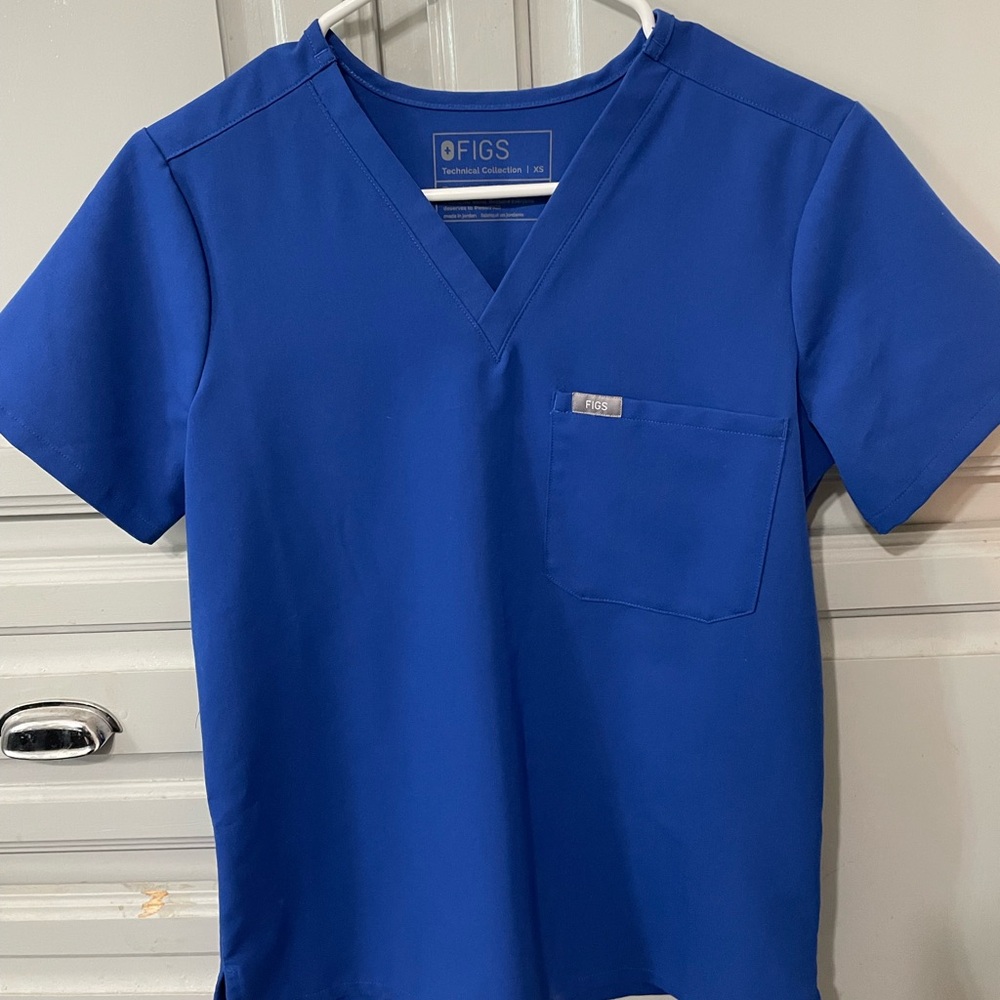 FIGS blue scrub top